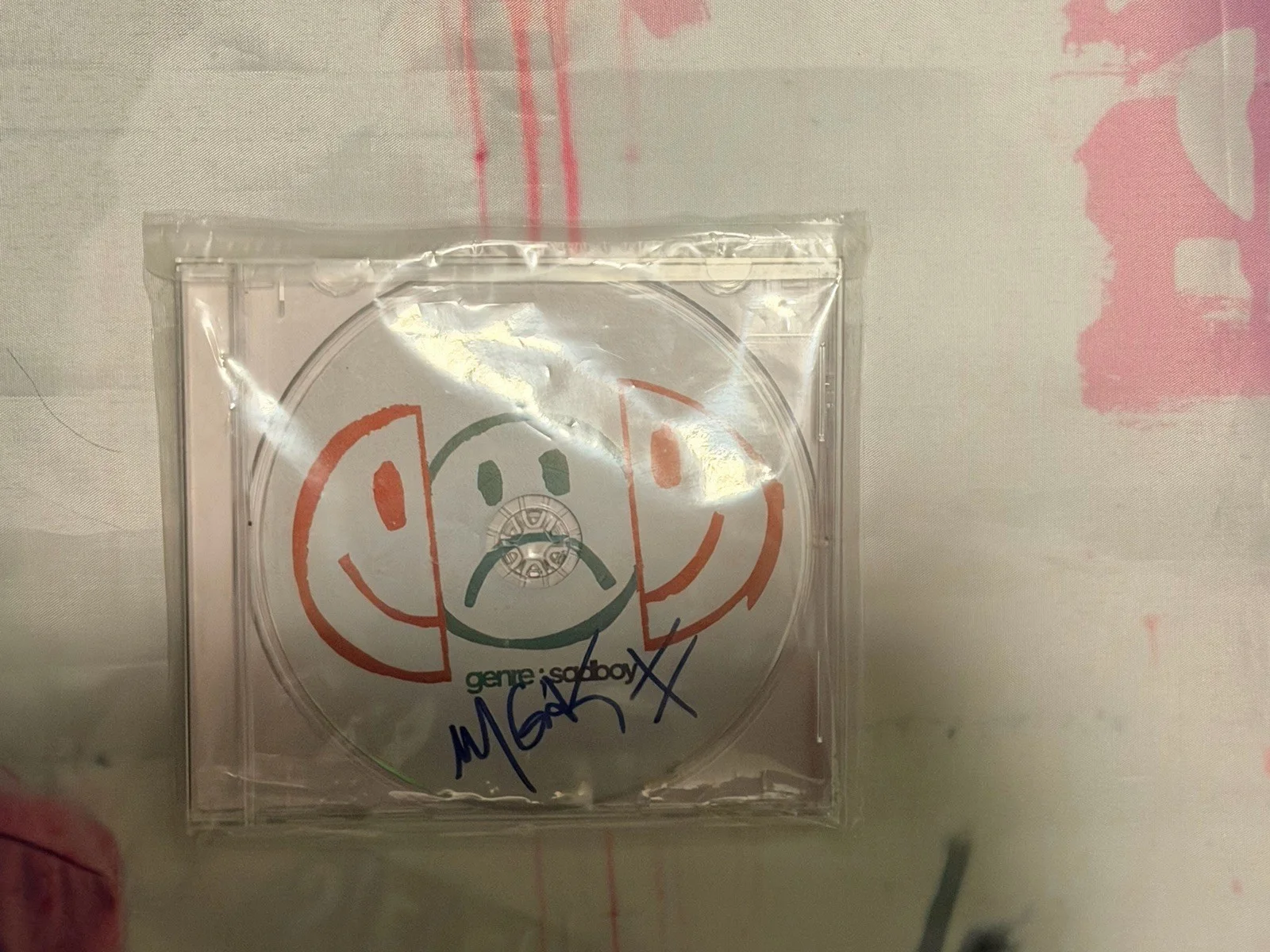 Machine Gun Kelly bundle (Signed CD, VIP banner and stickers), image 4