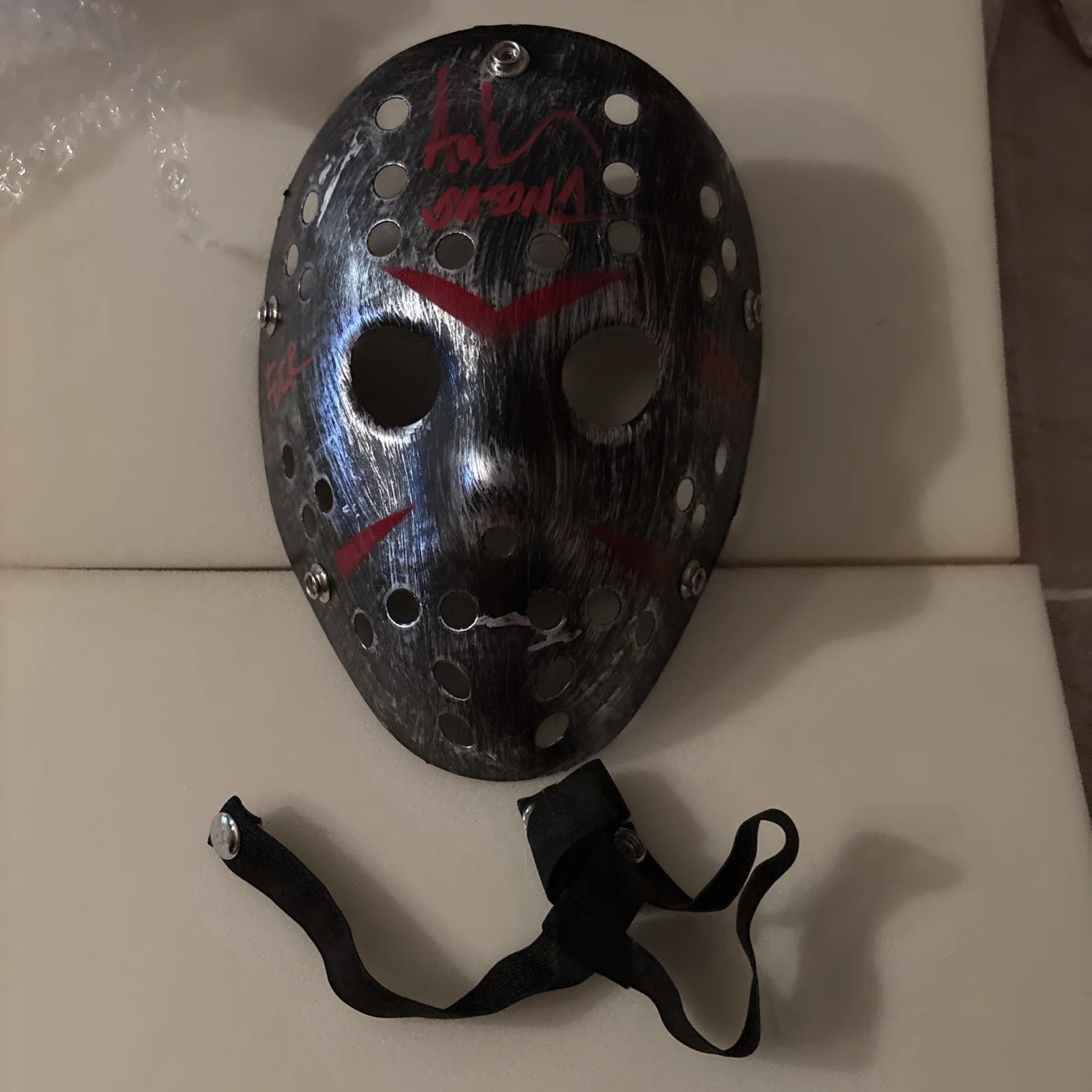 Ari Lehman — Ari Lehman Signed Auto Inscribed Jason Voorhees Mask “F Chucky” Jason 1 Beckett, изображение 2