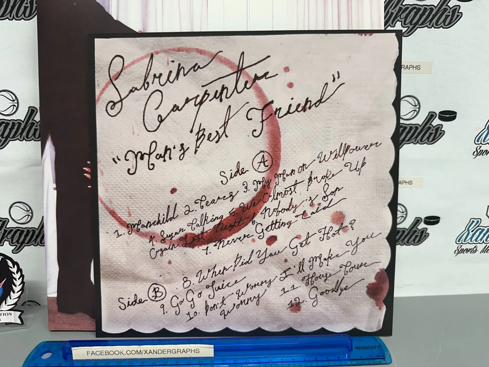SABRINA CARPENTER MAN'S BEST FRIEND SIGNED AUTOGRAPHED VINYL RECORD-BAS BECKETT, image 5