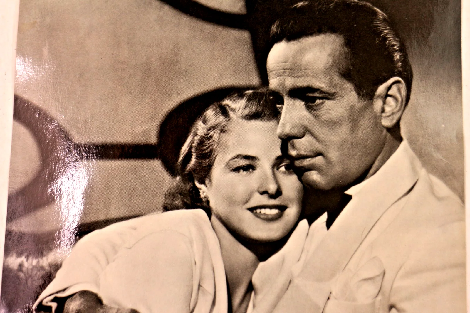 Unsigned — Ingrid Berman/Humphry Bogart/Joan Bennet/ Gregory Peck Double Sided Movie Photo, image 2