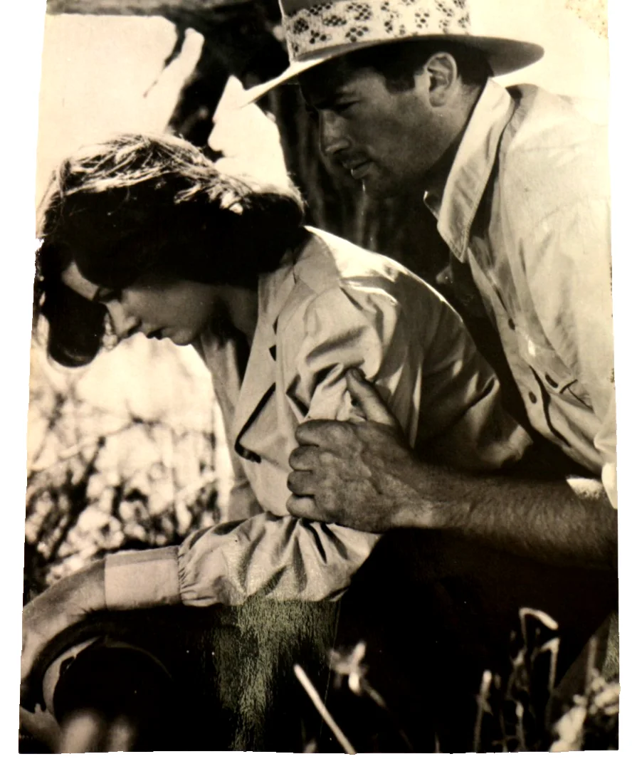 Unsigned — Ingrid Berman/Humphry Bogart/Joan Bennet/ Gregory Peck Double Sided Movie Photo, image 3