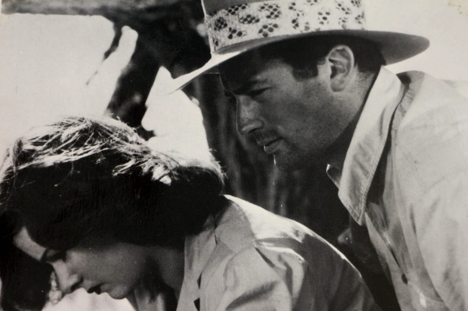 Unsigned — Ingrid Berman/Humphry Bogart/Joan Bennet/ Gregory Peck Double Sided Movie Photo, image 4