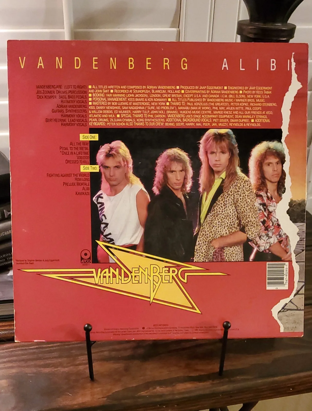 VANDENBERG - Autographed Cover ALIBI Vinyl RecordSigned By Adrian Vandenberg, image 4