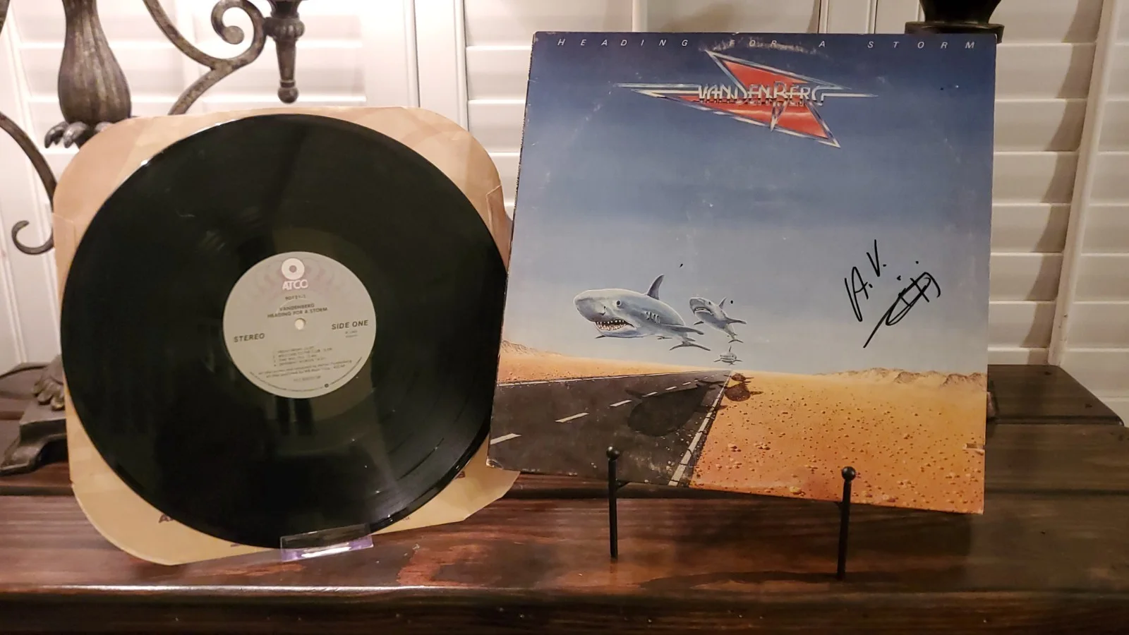 VANDENBERG - Autographed Cover HEADING FOR A STORM -Signed By Adrian Vandenberg, image 2
