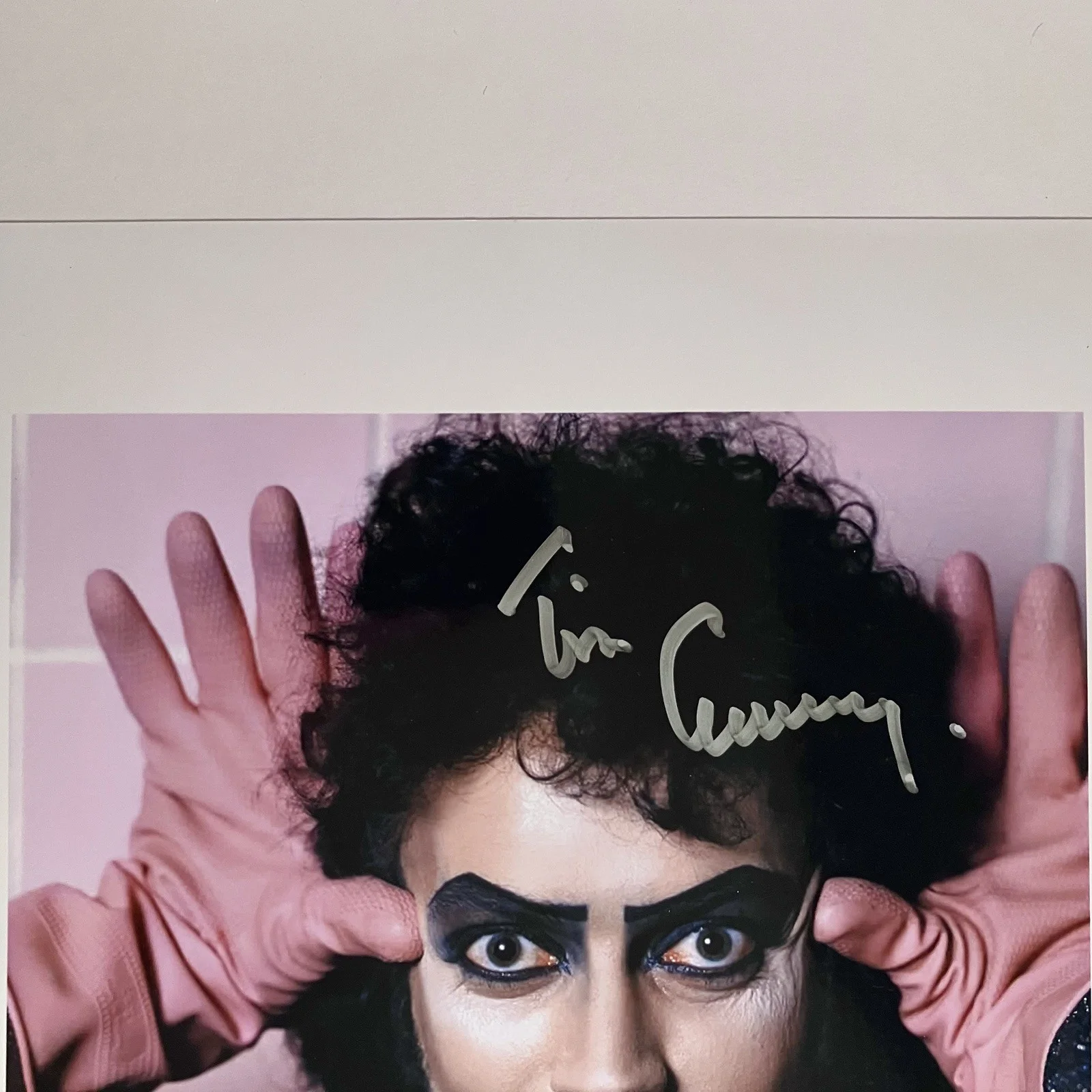 Tim Curry — ROCKY HORROR PICTURE SHOW Signed 8x10 / TIM CURRY as Frank-N-Furter / MICK ROCK, изображение 3