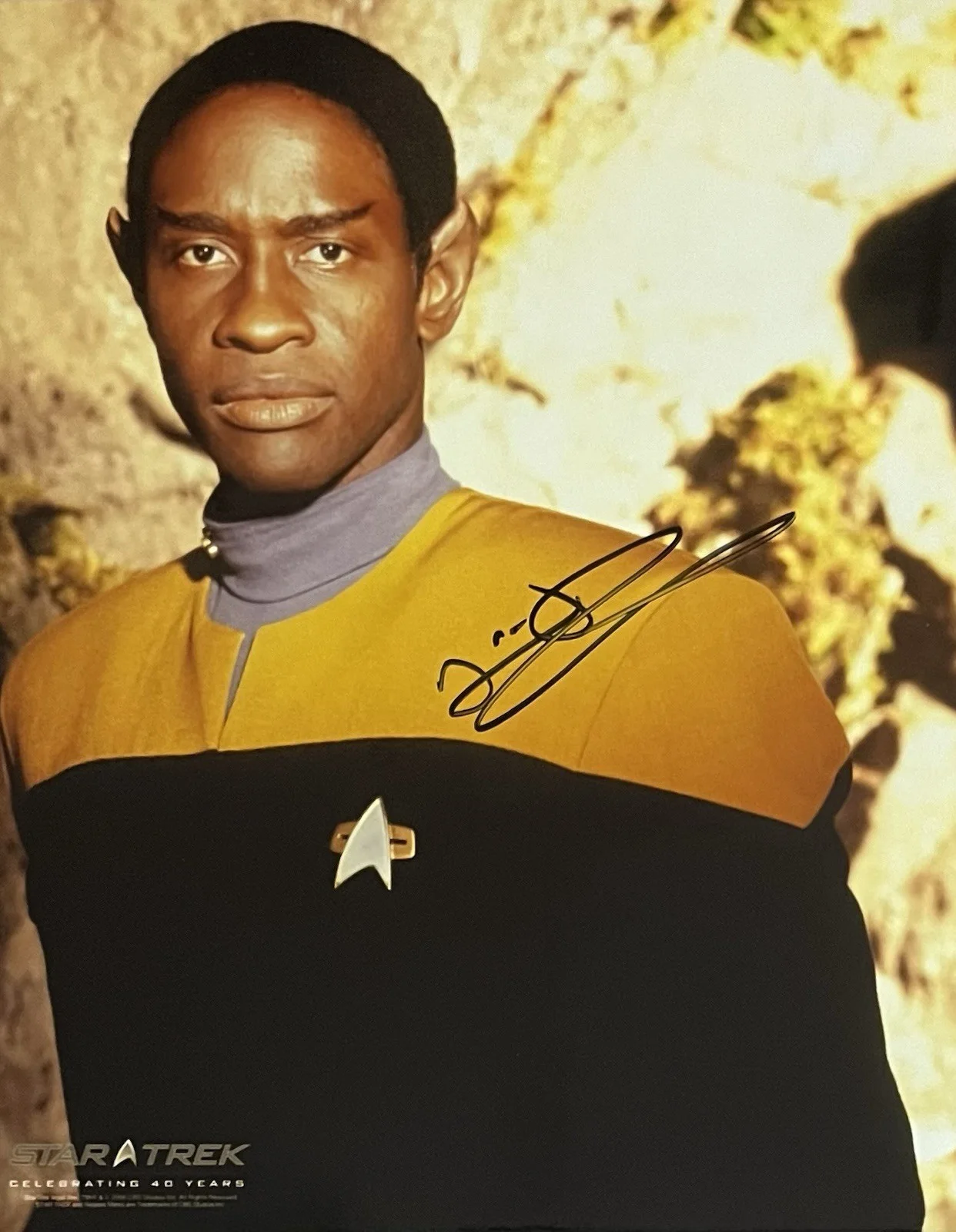 Tim Russ — Tim Russ signed 8x10 photo From Star Trek: Voyager As Lt. Tuvok CE AUTH.