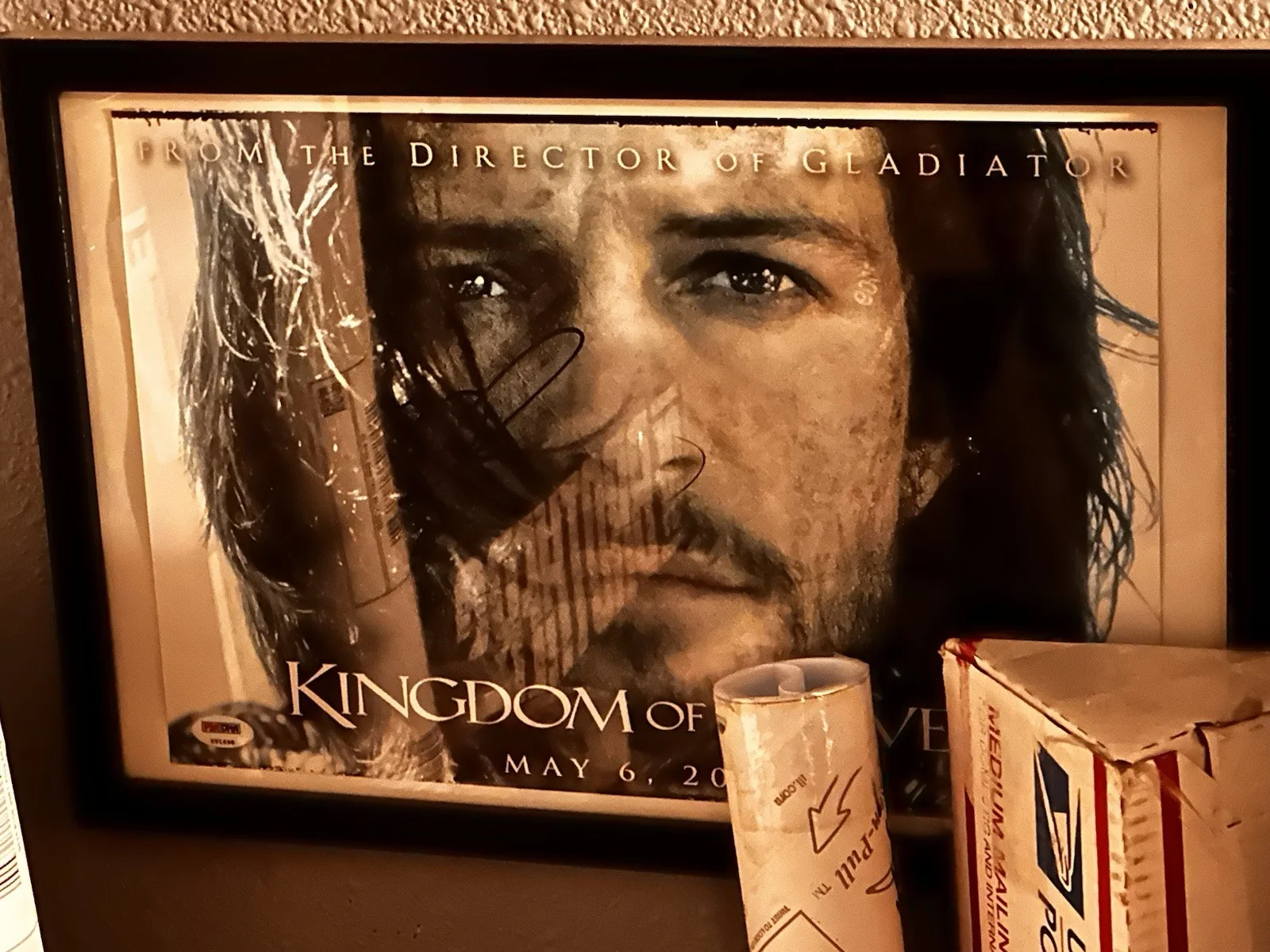 Orlando Bloom — Orlando Bloom Signed - Kingdom of Heaven - 16x10 Autograph Movie Photo - PSA/DNA