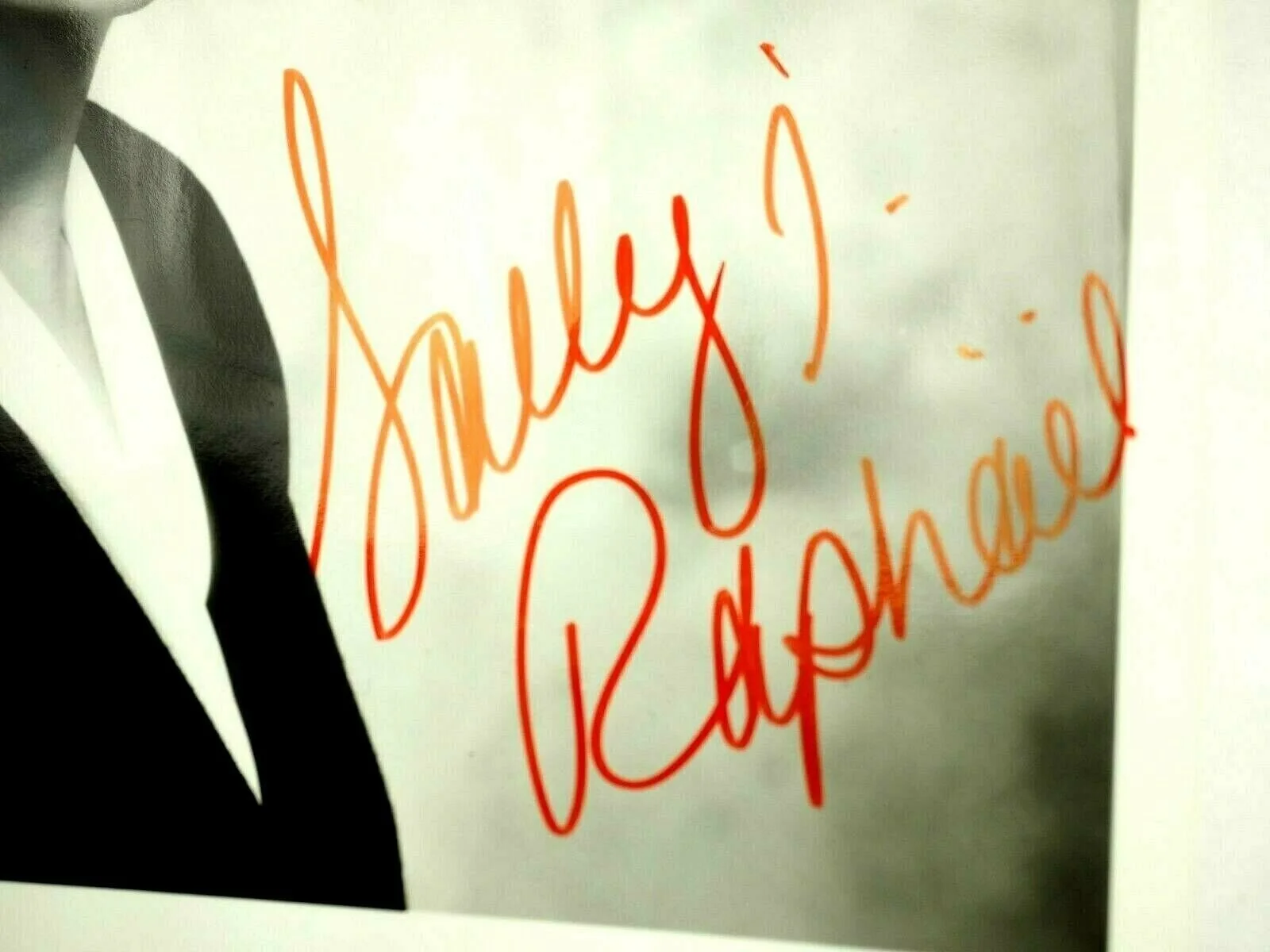 Sally Jessy Raphael — Sally Jessy Raphael Autograph B&W 8" x 10" Photo, изображение 3
