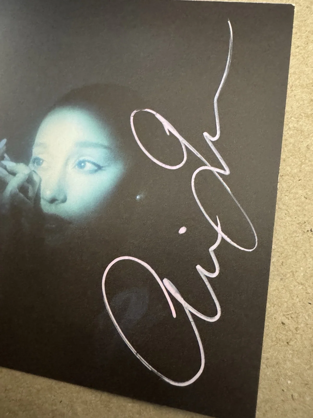 Ariana Grande Eternal Sunshine CD Deluxe: Brighter Days Ahead Rare Pink Auto, изображение 2