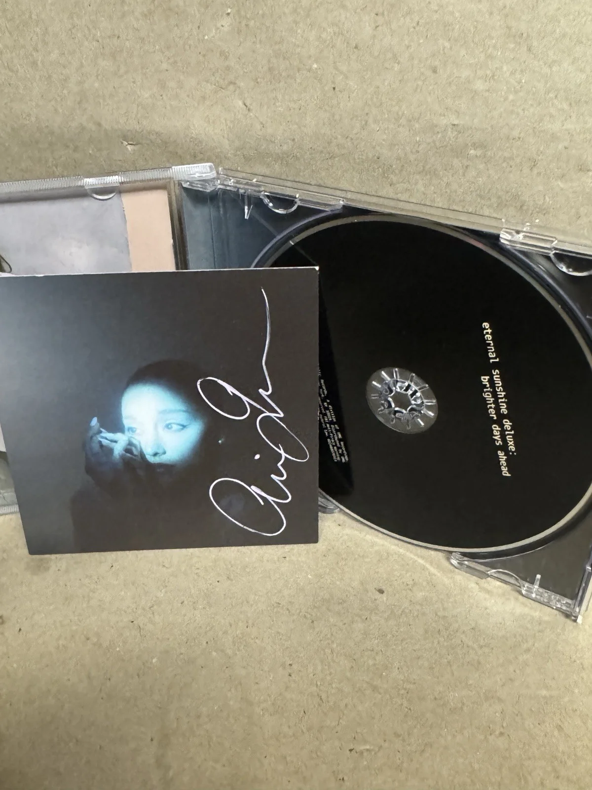 Ariana Grande Eternal Sunshine CD Deluxe: Brighter Days Ahead Rare Pink Auto, изображение 3