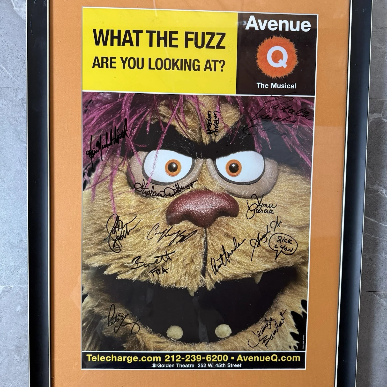 What The Fuzz Are You Looking At Cast Signed Broadway Window Card Poster 14"x22", изображение 2