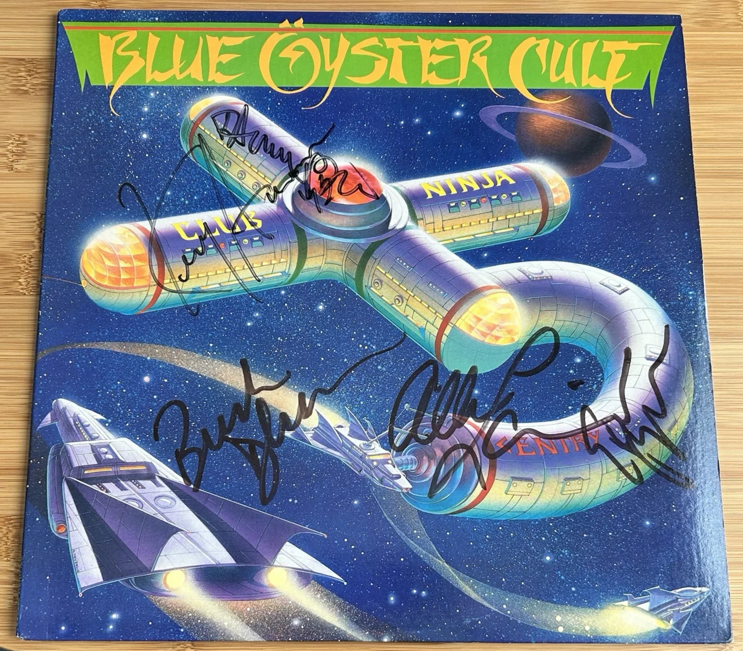 Blue Öyster Cult "Club Ninja" Vinyl - Autographed/Signed - Eric Bloom + 4, изображение 2