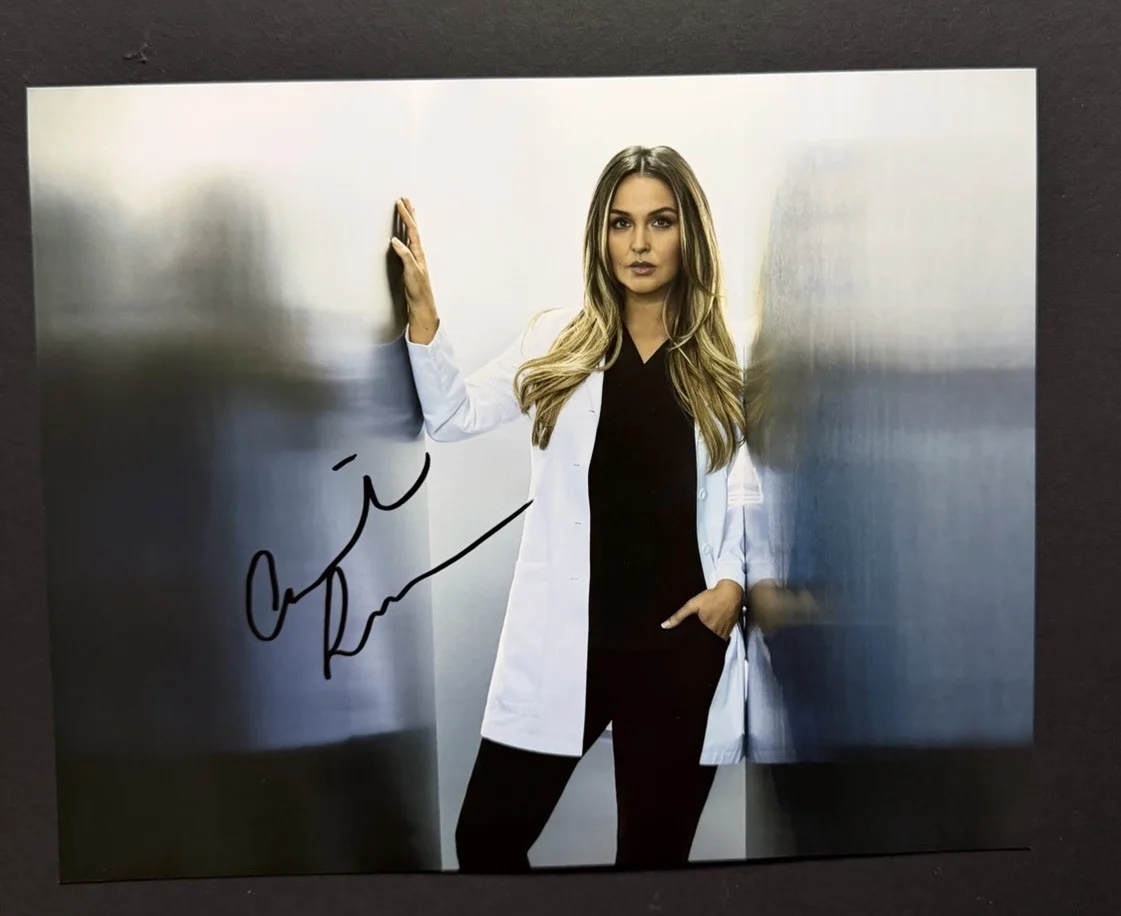 Camilla Luddington — Camilla Luddington 8x10 photo signed Greys Anatomy no coa