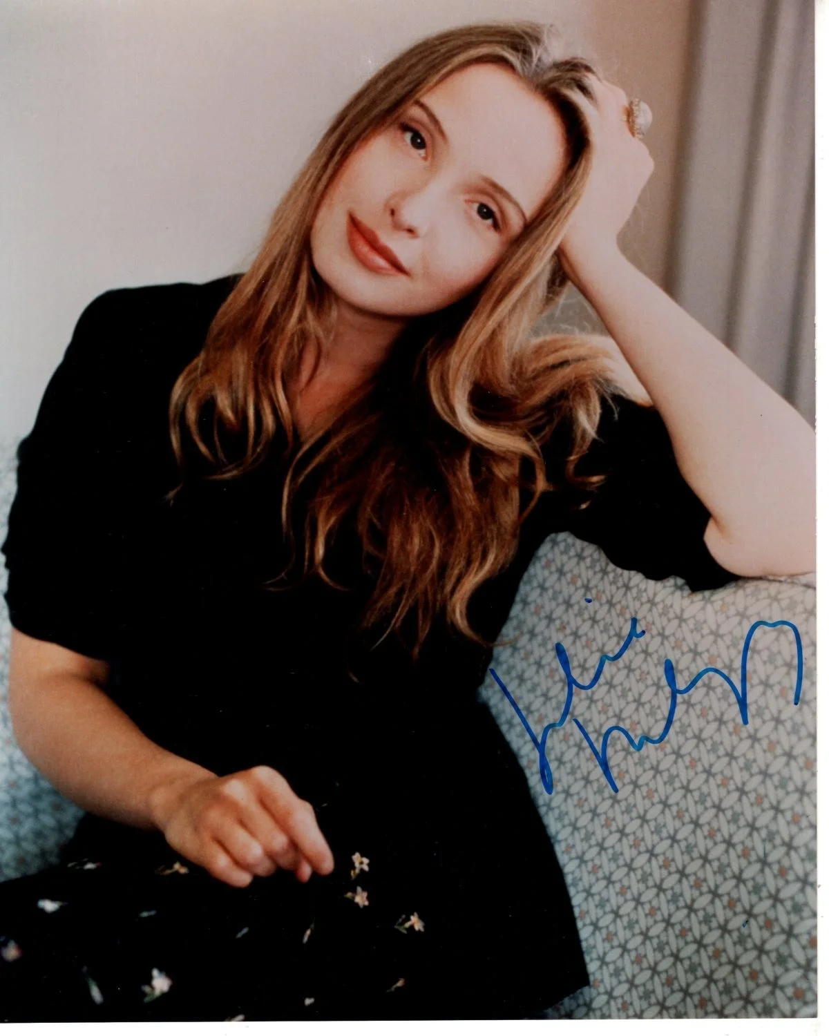 Julie Delpy — JULIE DELPY Signed 8x10 Photo w/ Hologram COA