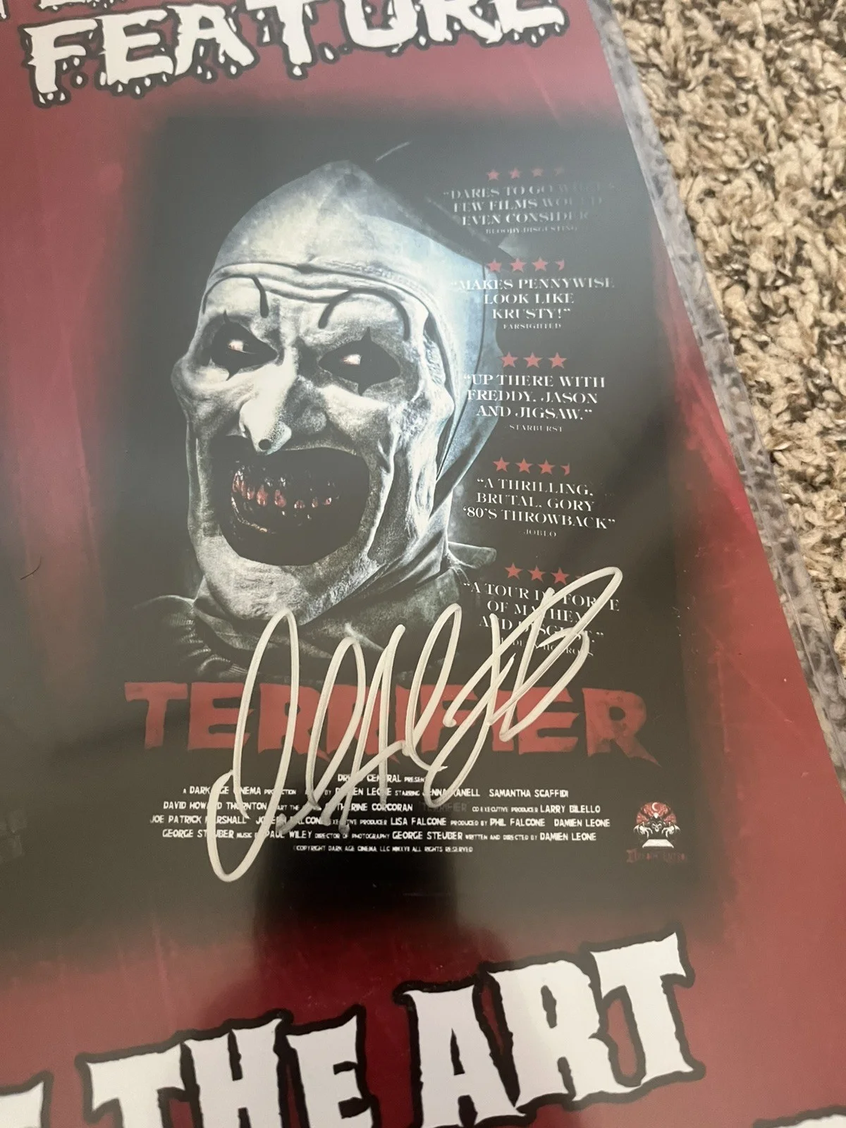 Mike Giannelli — Mike Giannelli /David Howard Thornton autographed signed 11x17 Terrifier Beckett, image 2