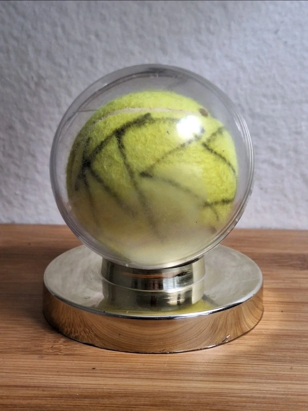 KRS 1 Autographed Tennis Ball PLUS STAND! VINTAGE HIP-HOP COLLECTIBLE., изображение 3