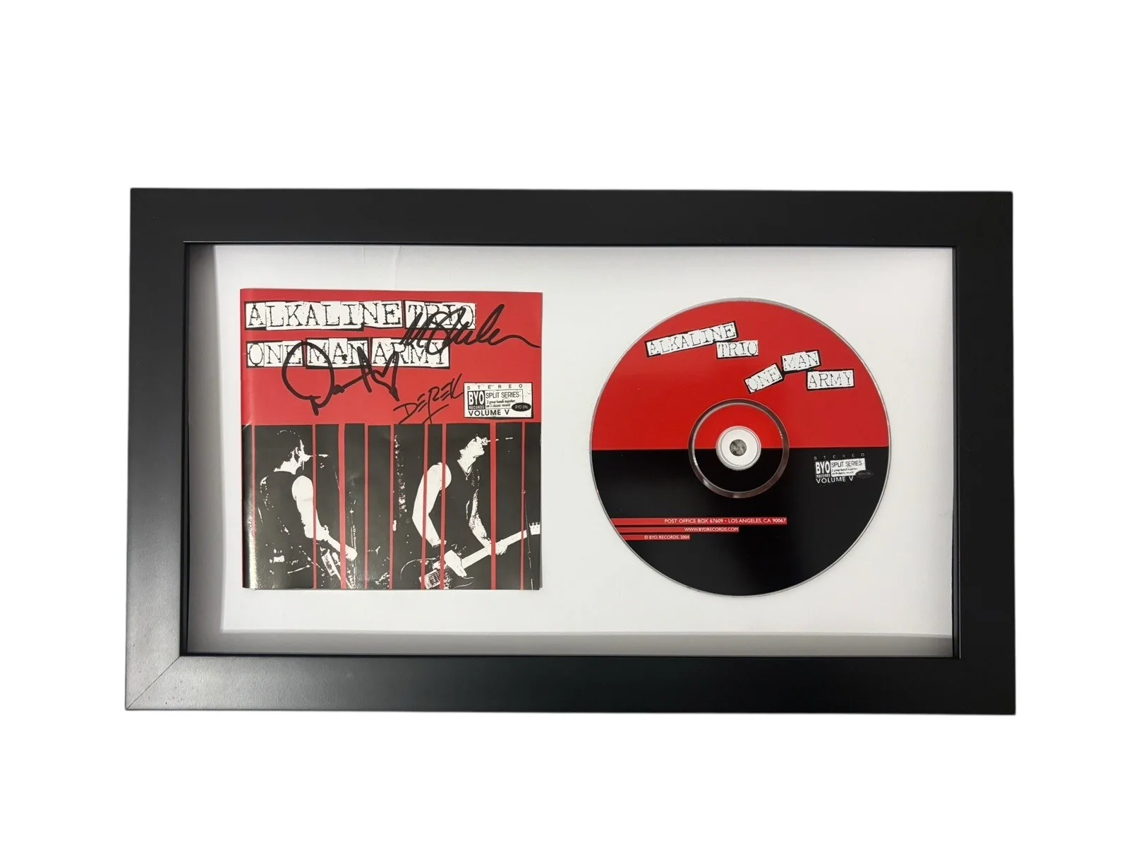 ALKALINE TRIO SIGNED AUTOGRAPH x3 SPLIT w/ ONE MAN ARMY FRAMED CD JSA CERT COA, image 3