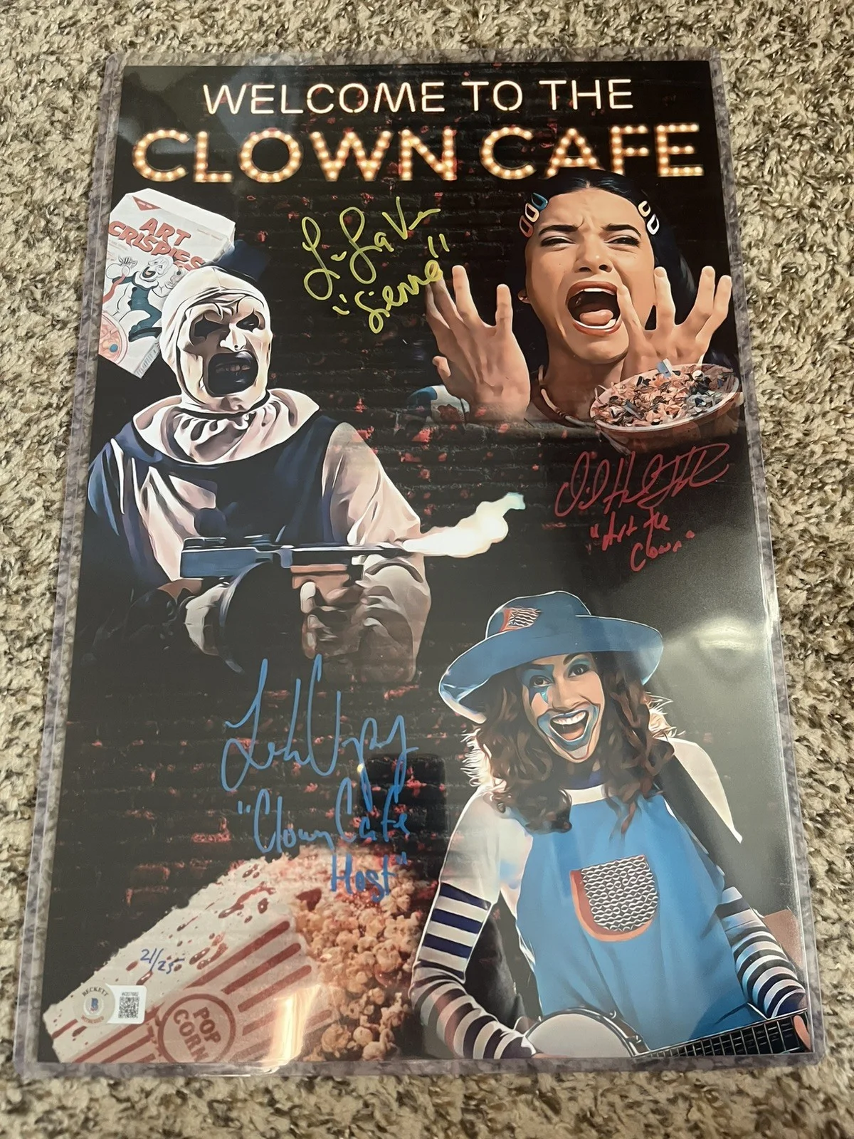 David Howard Thornton. Lauren LaVera., Leah Voysey — Terrifier cast signed by 3 11x17 photo David Howard Thornton, LaVera, Voysey