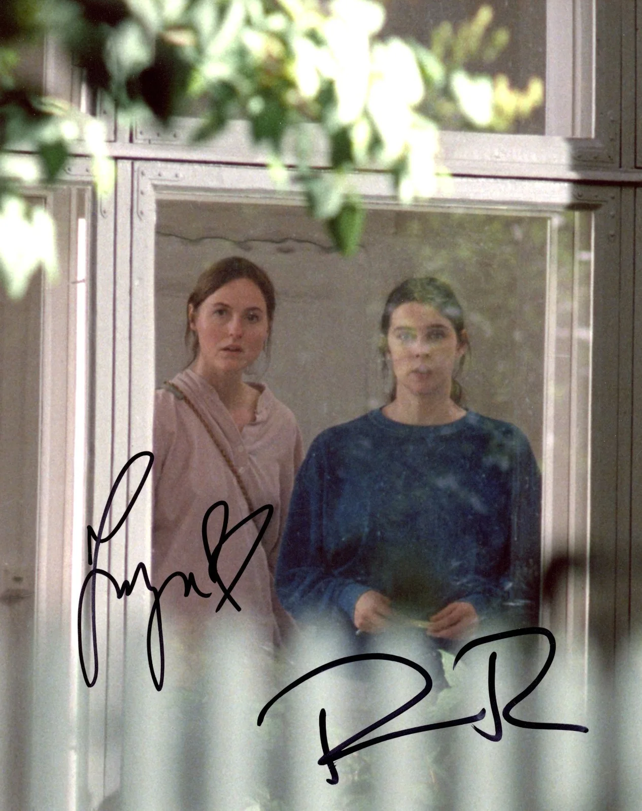 Renate Reinsve, Inga Ibsdotter Lilleaas — Renate Reinsve Inga Ibsdotter Lilleaas Signed SENTIMENTAL VALUE 8x10 Photo ACOA, image 2