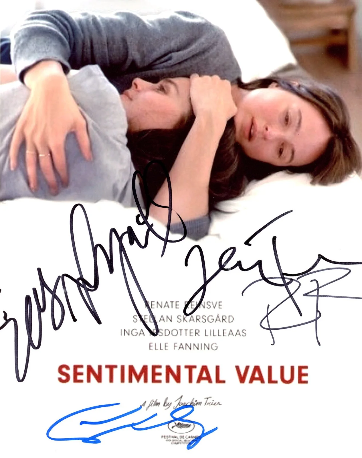 Renate Reinsve, Elle Fanning — Elle Fanning Renate Reinsve + 5 Cast Signed SENTIMENTAL VALUE 8x10 Photo ACOA C, image 2