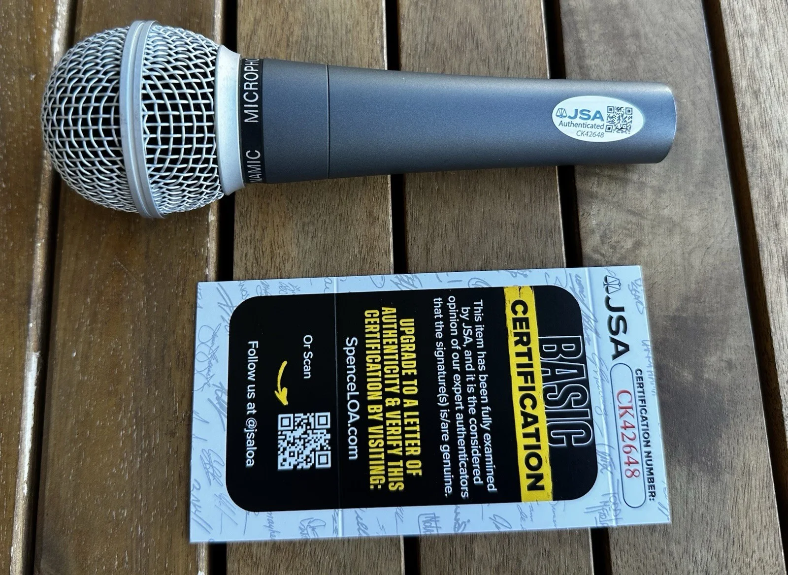 KEVIN JAMES SIGNED MICROPHONE JSA COA THE KING OF QUEENS PAUL BLART RACC TRUSTED, image 2