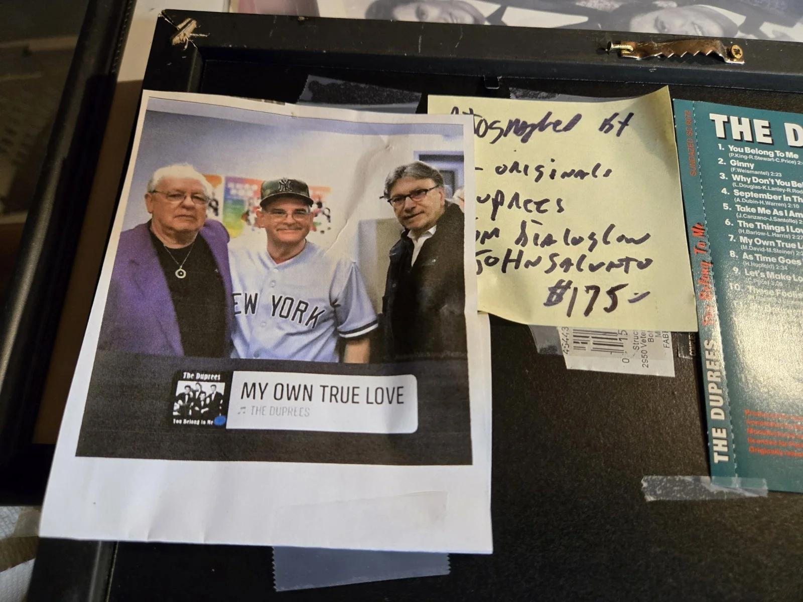 Duprees Autographed Photo Of Two Original Members Autographed, изображение 3