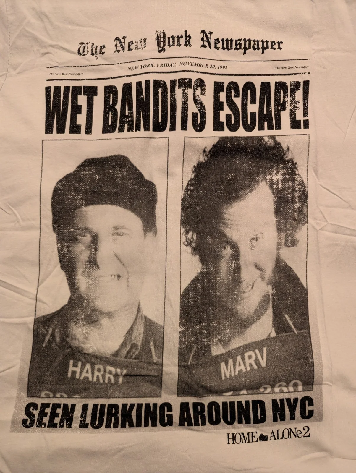 Home Alone 2 Wet Bandits Tee White Medium Escaped Newspaper NYC Sticky, изображение 4
