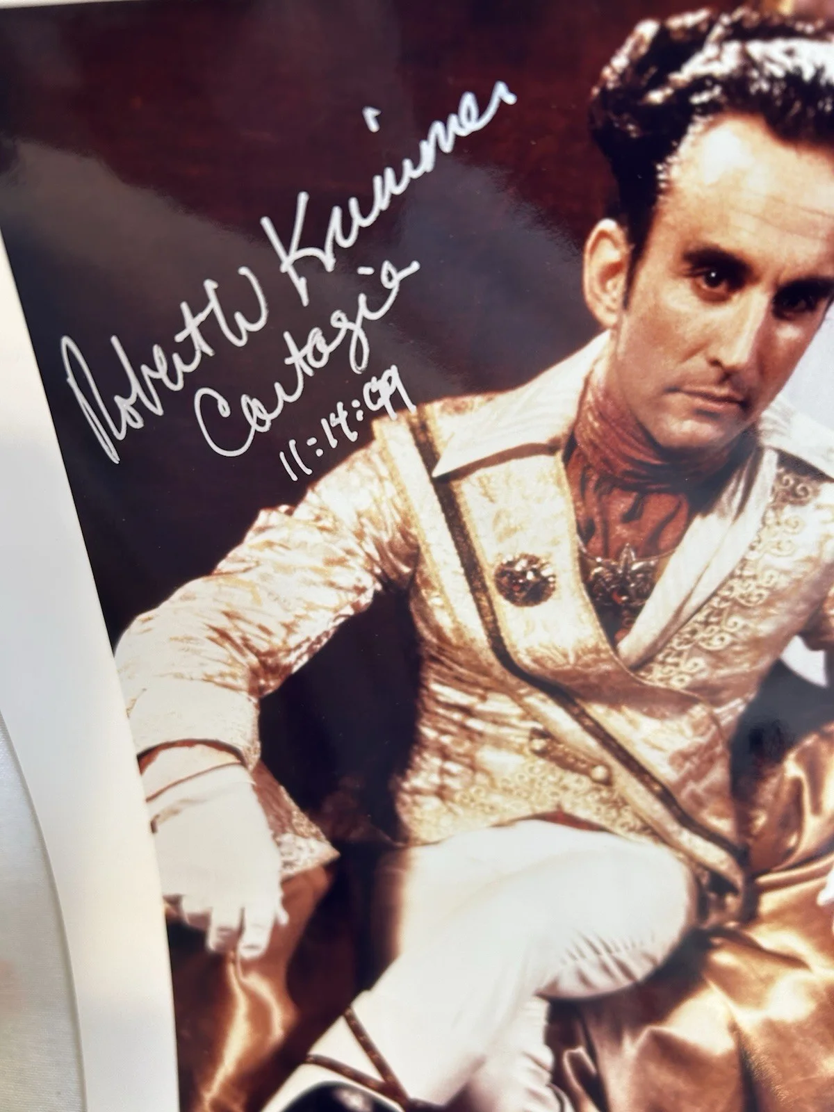 Robert Krimmer — Babylon 5 Robert Krimmer Signed 8x10 Emperor Cartagia Vulkon 99 Show W/ Photo, изображение 2