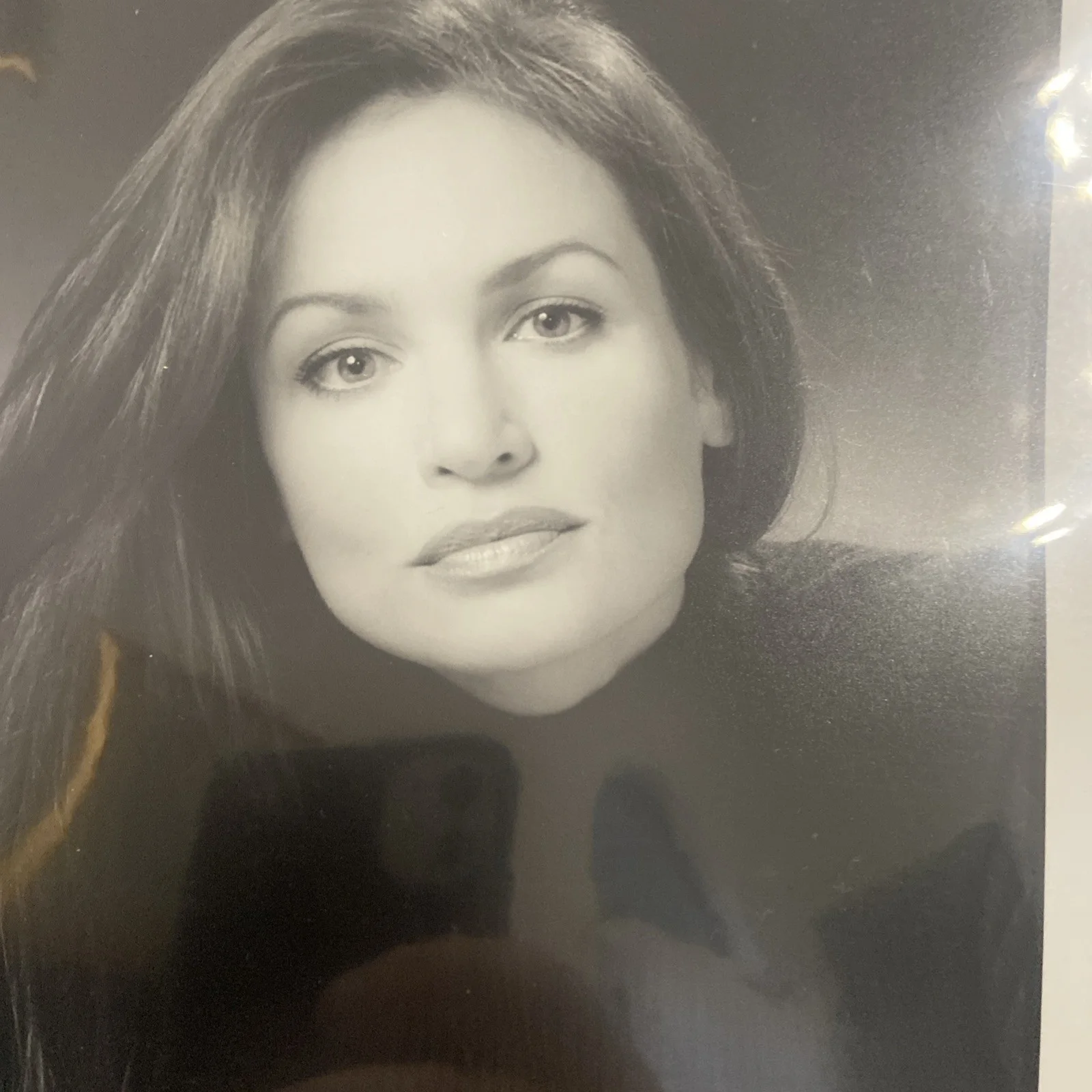 Kristen Cloke — Kristen Cloke Signed Autographed "Final Destination" star 8x10 Photo b&w, image 4