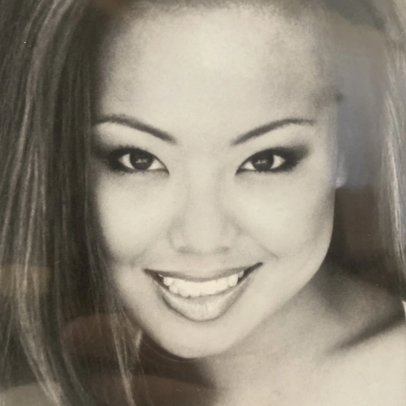 Actress GINA HIRAIZUMI Signed Autograph Photograph 8x10, image 3