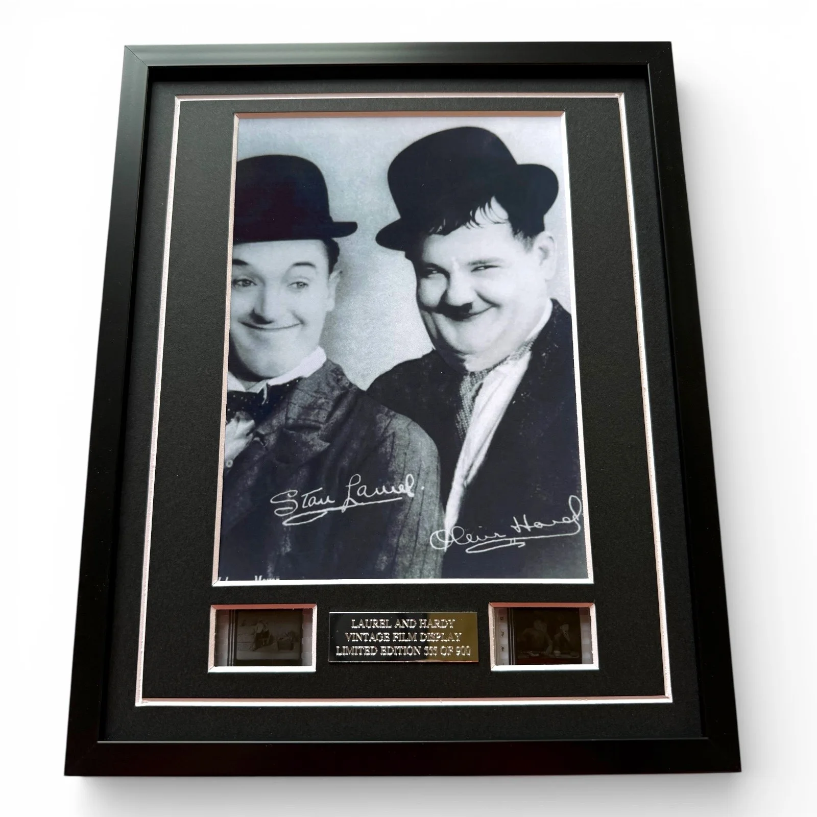 LAUREL AND HARDY Film Cells Signed Vintage Movie Memorabilia GIFTS Includes COA, изображение 2
