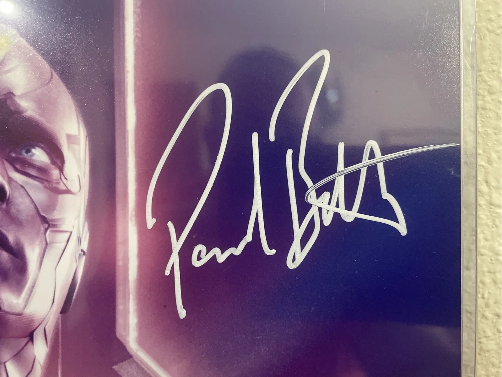 Paul Bettany — Paul Bettany Autographed Vision photo w/ MAS COA (8x10), image 2