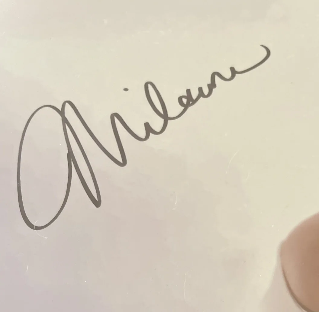 Milana Vayntrub — MILANA VAYNTRUB SIGNED 11X14 PHOTO PSA DNA AUTOGRAPH AP66216, image 2
