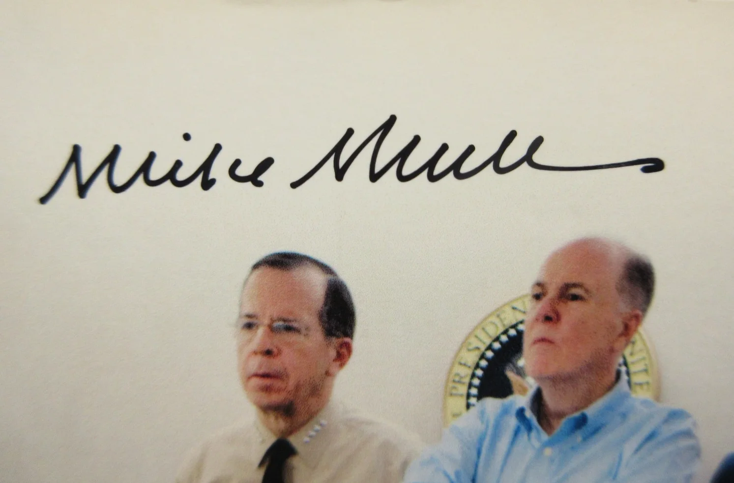 JOE BIDEN, JAMES CLAPPER, ROBERT GATES, ADMIRAL MIKE MULLEN — THE SITUATION ROOM - BIN LADEN TAKE DOWN VERY RARE 4 SIGNATURES 8X11 W/COA, изображение 3