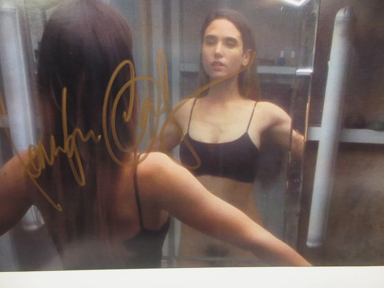 JENNIFER CONNELLY — JENNIFER CONNELLY REQUIEM TO A DREAM MOVIE PHOTO - SIGNED 8" X 11" PHOTO W COA, изображение 2