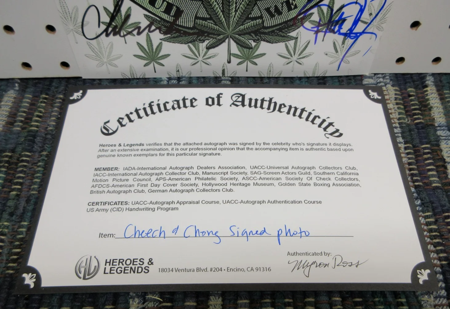 CHEECH, CHONG — CHEECH AND CHONG IN BUD WE TRUST SIGNED 8"X10" PHOTO AUTOGRAPHED W COA, изображение 5