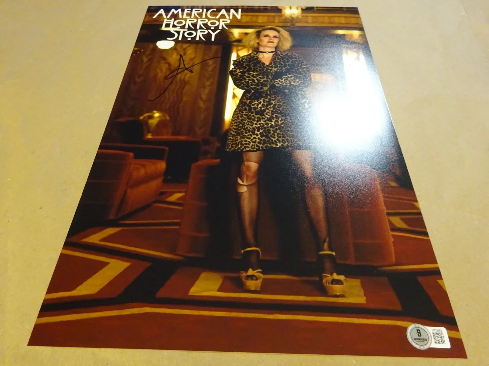 Sarah Paulson — Signed Sarah Paulson Autographed American Horror Story 11"x17" Photo BAS COA, image 2