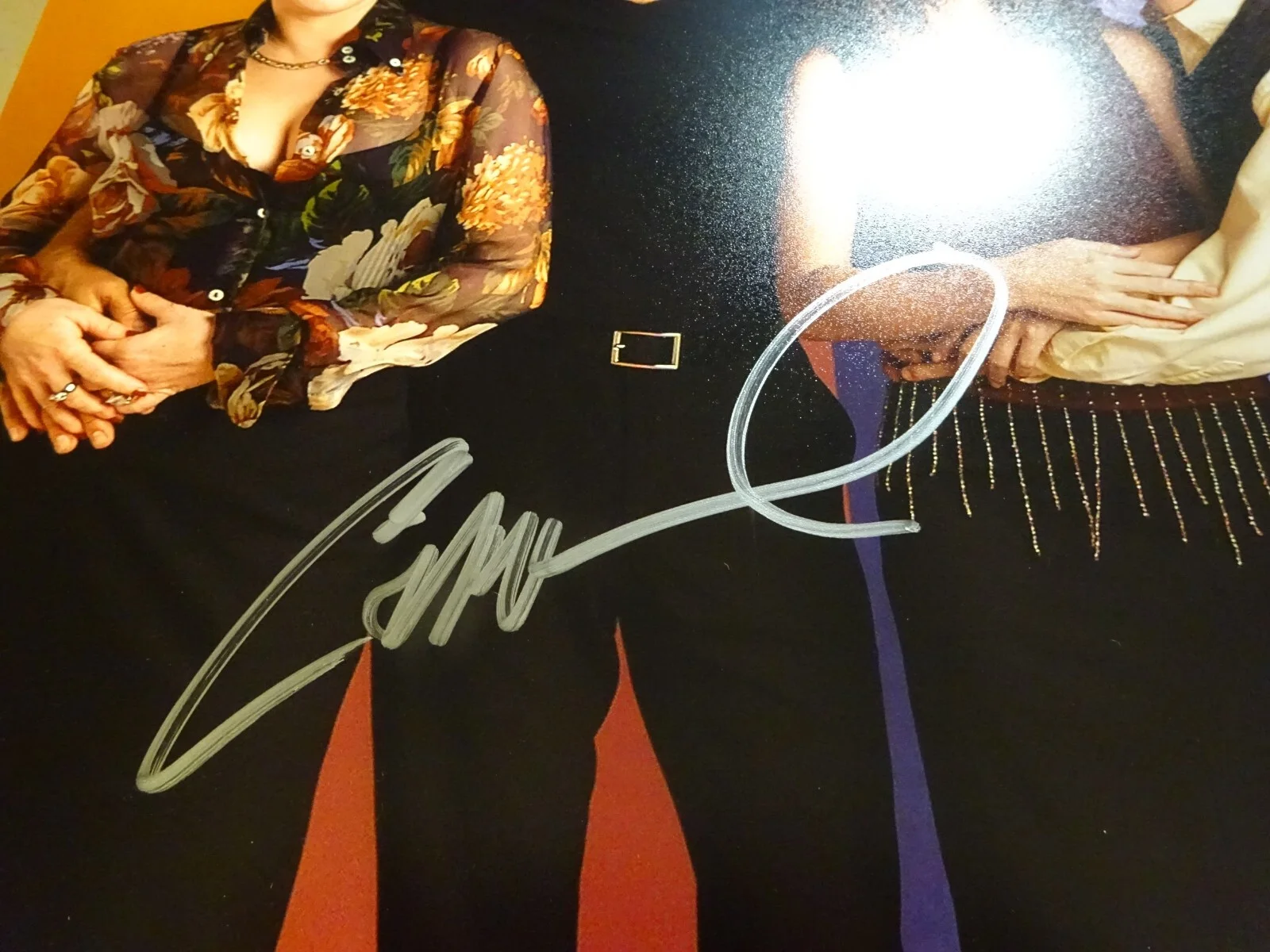 Eric McCormack — Signed Eric McCormack Autographed Will & Grace 12"x18" Photo Beckett BAS COA, изображение 4