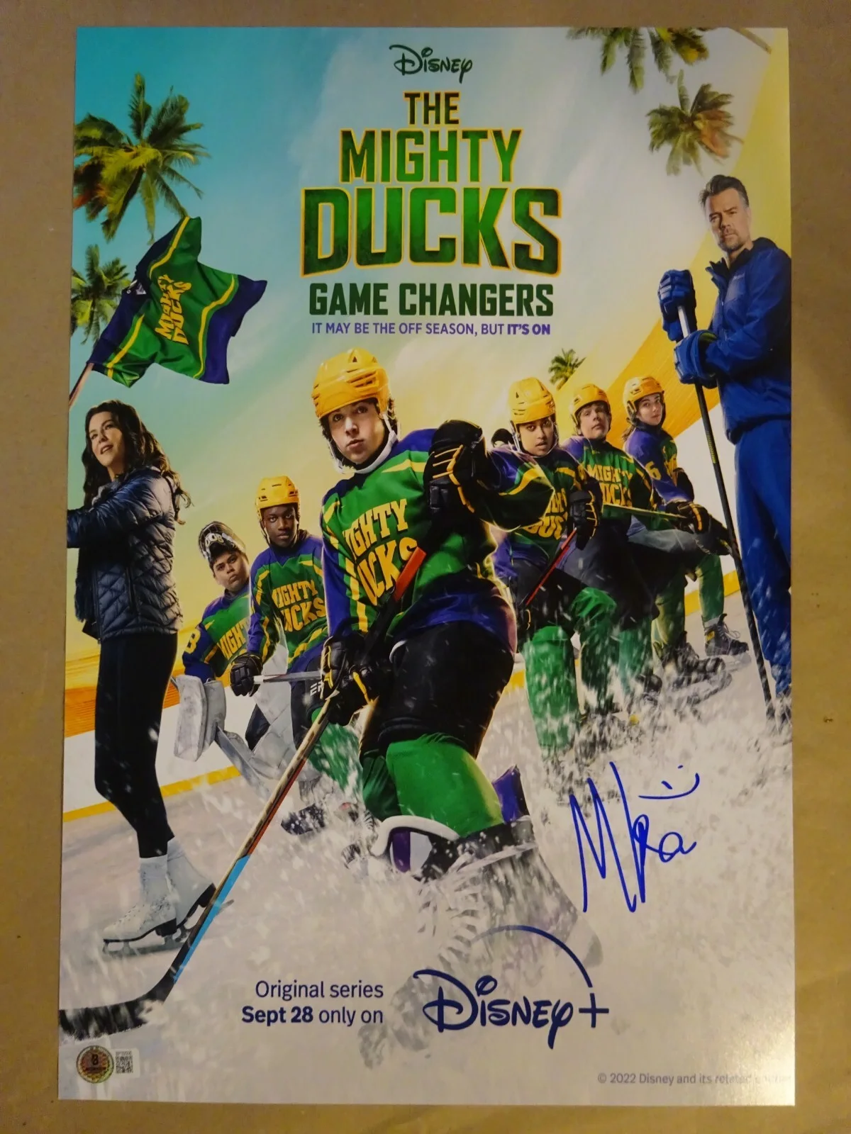 Molly Kearney — Signed Molly Kearney Autographed Mighty Ducks Game Changers 12x18 Photo BAS COA