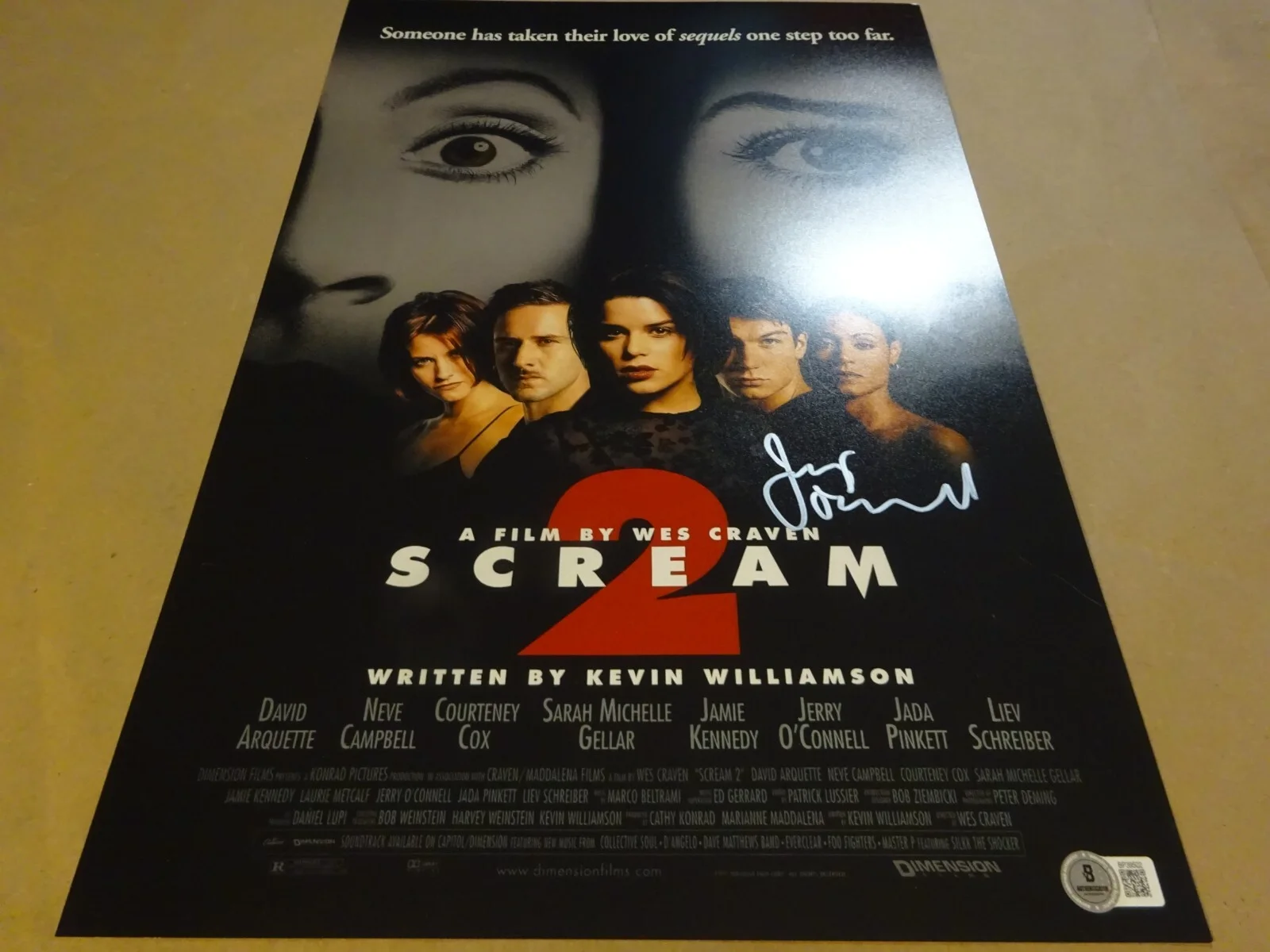 Jerry O'Connell — Signed Jerry O'Connell Autographed Scream 2 12"x18" Photo Beckett BAS COA, изображение 2