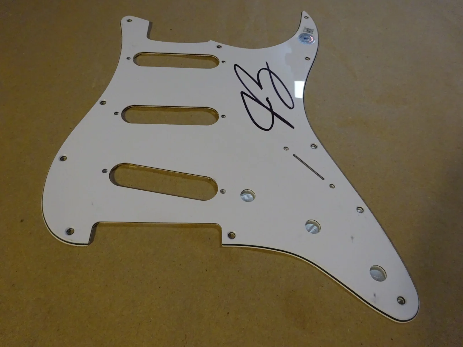 Signed Joe Bonamassa Autographed Guitar Pick Guard Beckett BAS COA, image 3
