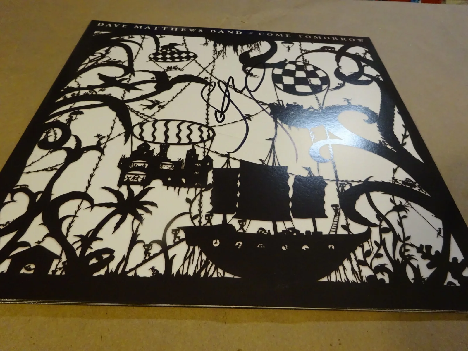 Signed Stefan Lessard Autographed Dave Matthews Band Come Tomorrow Album BAS COA, изображение 3