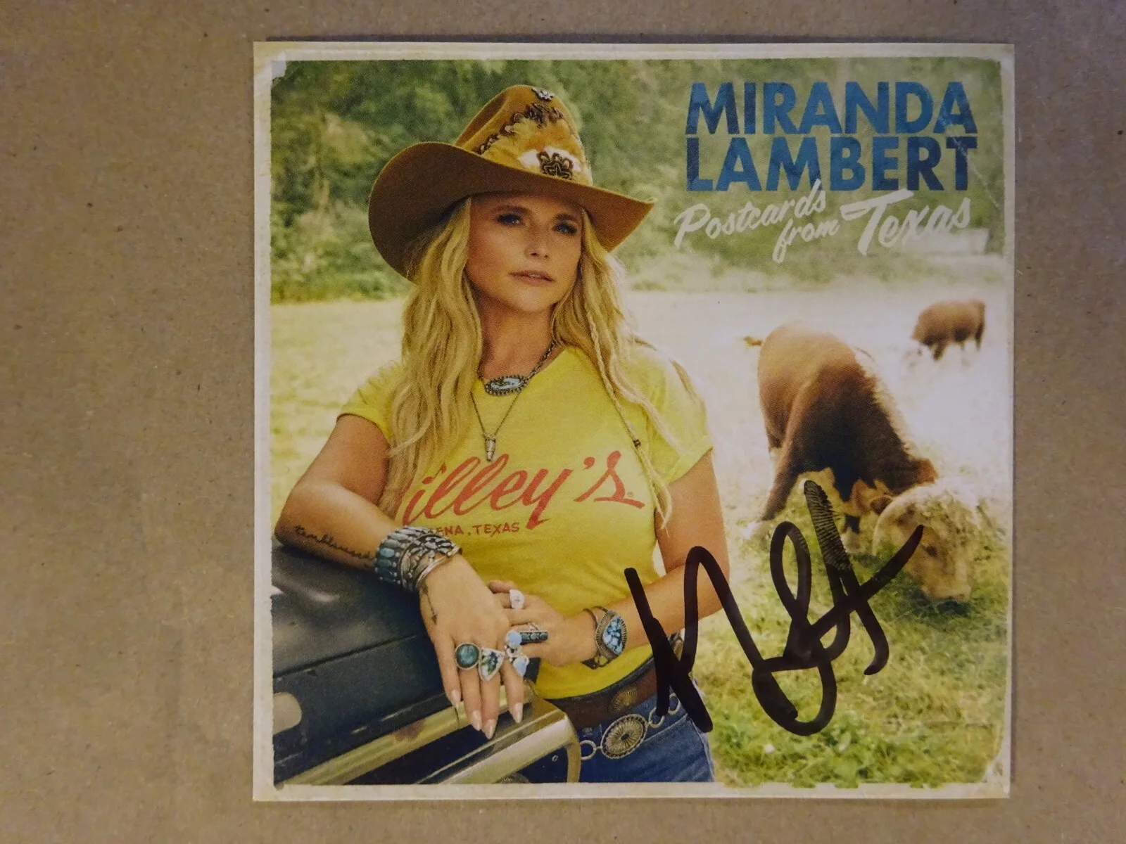 Signed Miranda Lambert Autographed Postcards From Texas CD Insert BAS COA, изображение 3