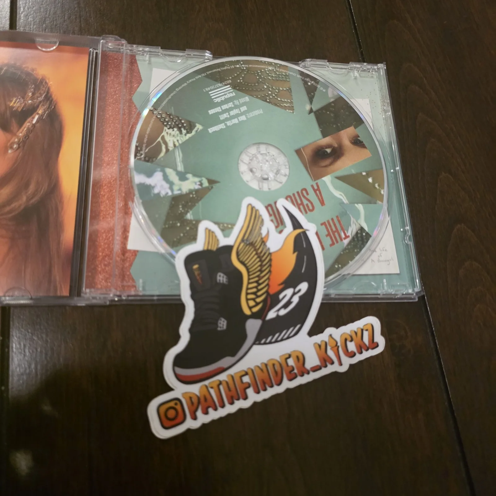 TAYLOR SWIFT The Life of a Showgirl CD + Hand Signed Photo 1 With HEART, изображение 4