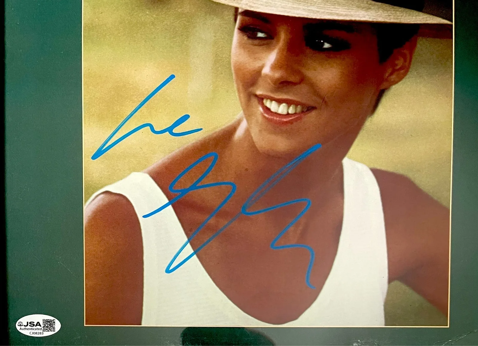 Sheena Easton — Sheena Easton Signed Madness Money & Music Vinyl LP Framed Display JSA COA, image 3