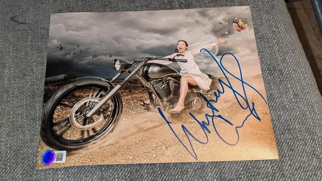 bert kreischer — comedian WHITNEY CUMMINGS SIGNED SEXY 8X10 PHOTO BECKETT CERTIFIED BAS