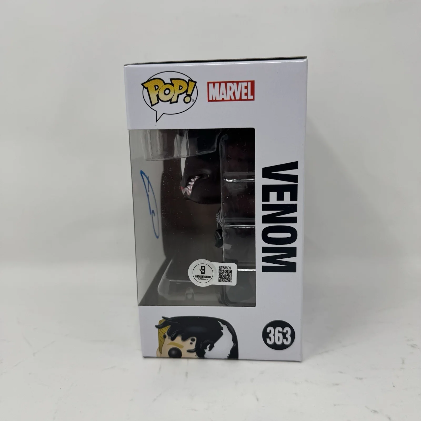 Tom Hardy — Tom Hardy Signed Venom Funko Pop Marvel Venom 363 Autograph Beckett COA, image 3