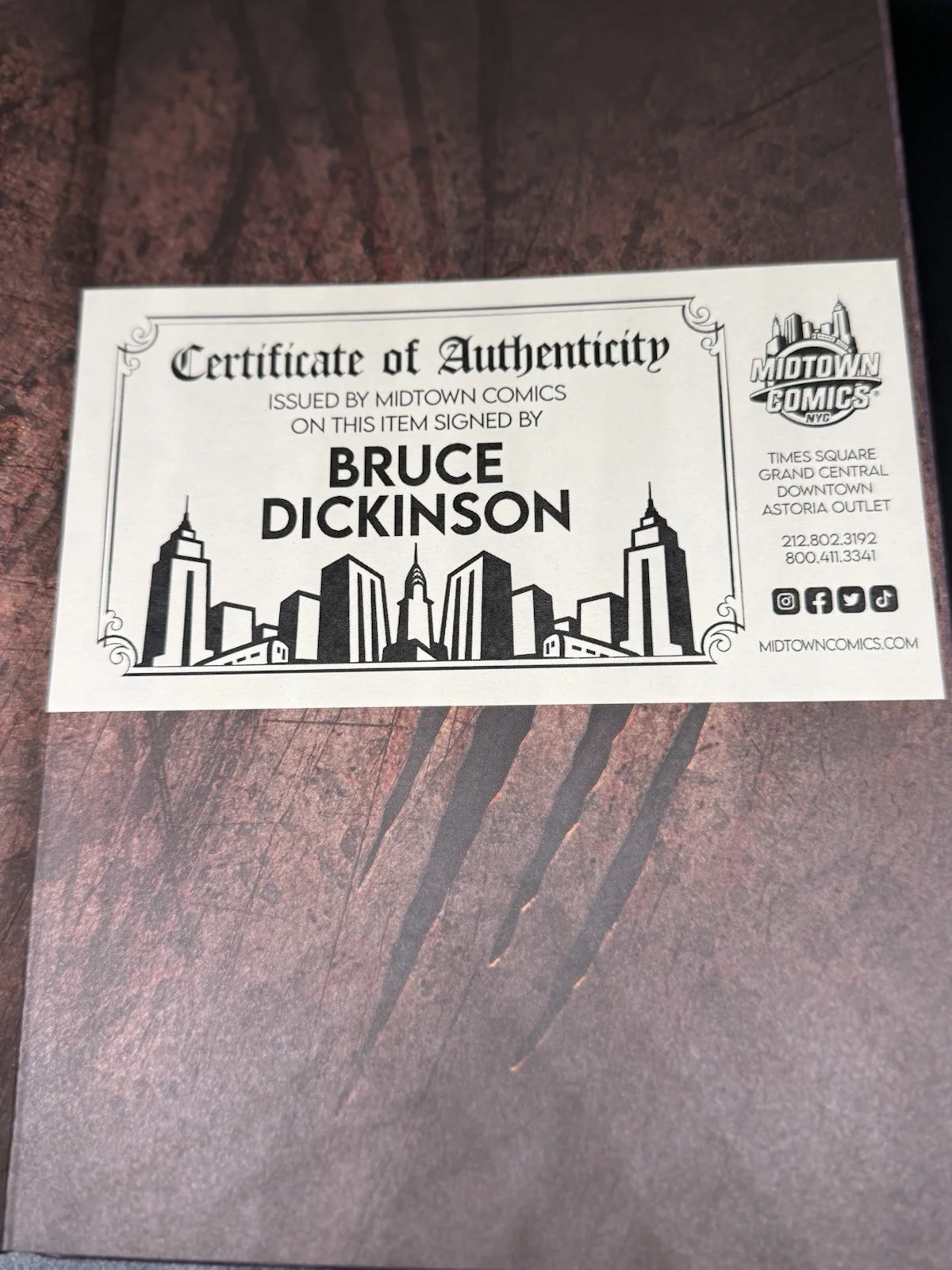 Bruce Dickinson Signed Pieces Of Mind Comic Books IRON MAIDEN Auto JSA Authentic, image 3
