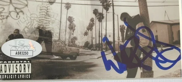 Warren G — Warren G Signed Regulate G Funk Era CD Booklet Framed Display Autograph JSA COA, image 2