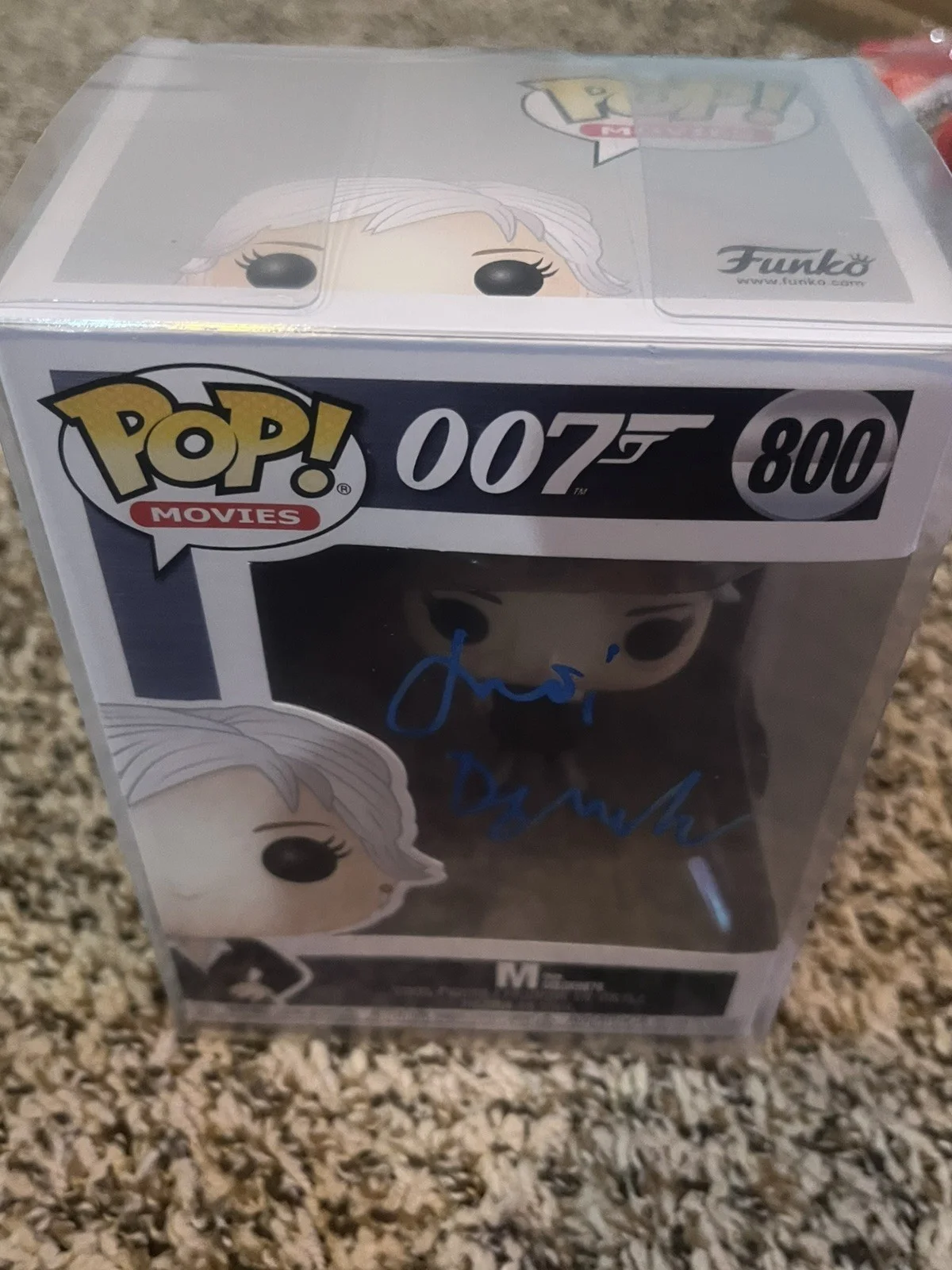 Judi Dench — Judi Dench Signed Autographed M From Goldeneye 007 Funko Beckett COA, изображение 2